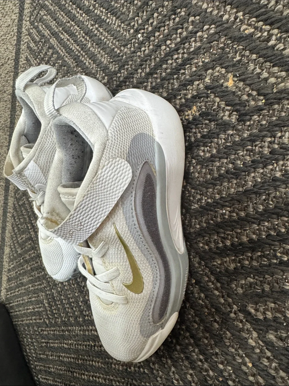 Nike comfortable white kids